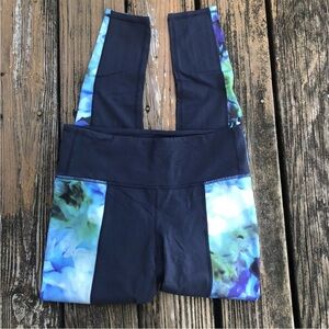Athleta Pants Size M Navy Blue Green Floral Workout Gym Yoga Leggings Pants